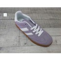 baskets violettes